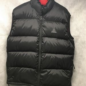Nike ACG Puffer Vest